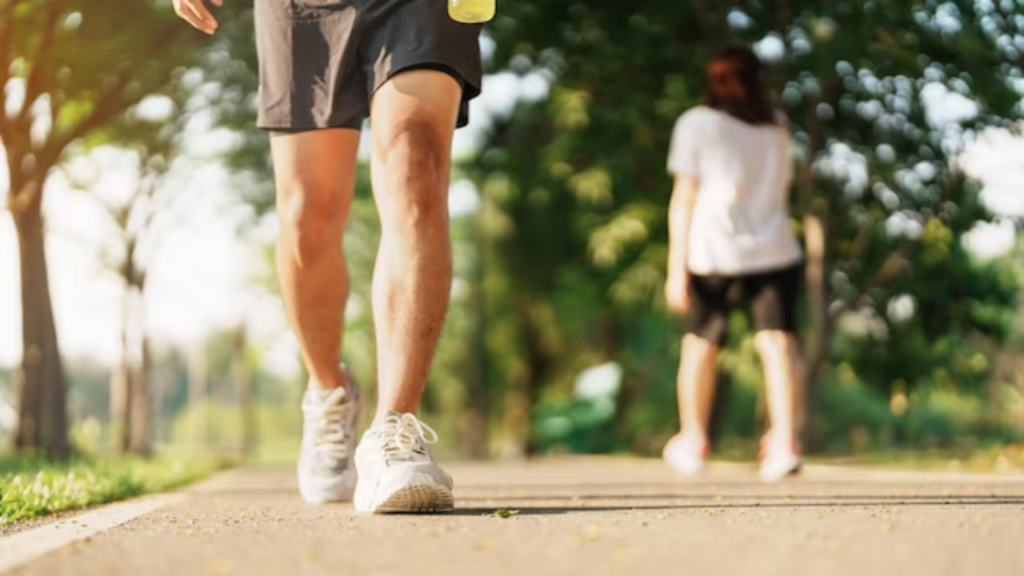 Transforme sua vida com a caminhada. Porque praticar caminhada é essencial para sua saúde e felicidade. Veja os motivos!