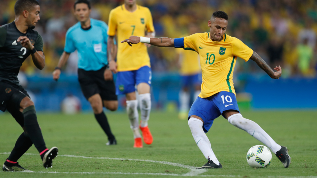 Saiba exatamente quanto tempo dura um jogo de futebol e entenda as regras que definem sua duração.